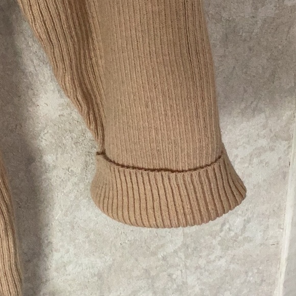 EUC !FOREVER 21 SWEATER DRESS - Picture 3 of 4